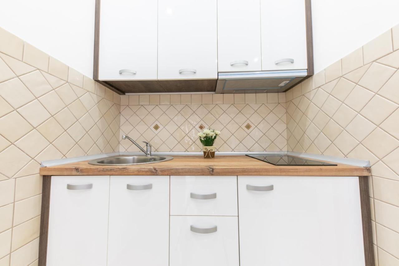 Apartments Villa Egzon 울친 외부 사진