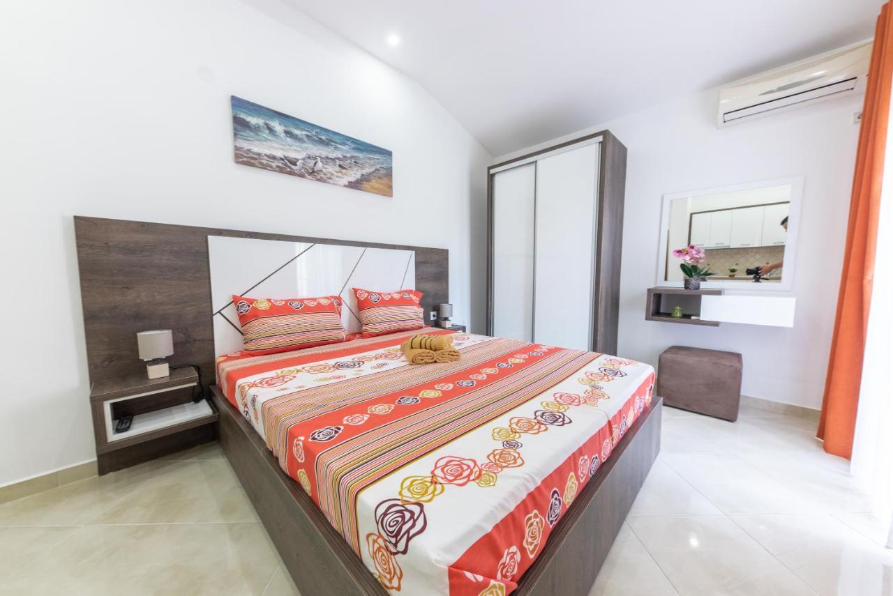 Apartments Villa Egzon 울친 외부 사진