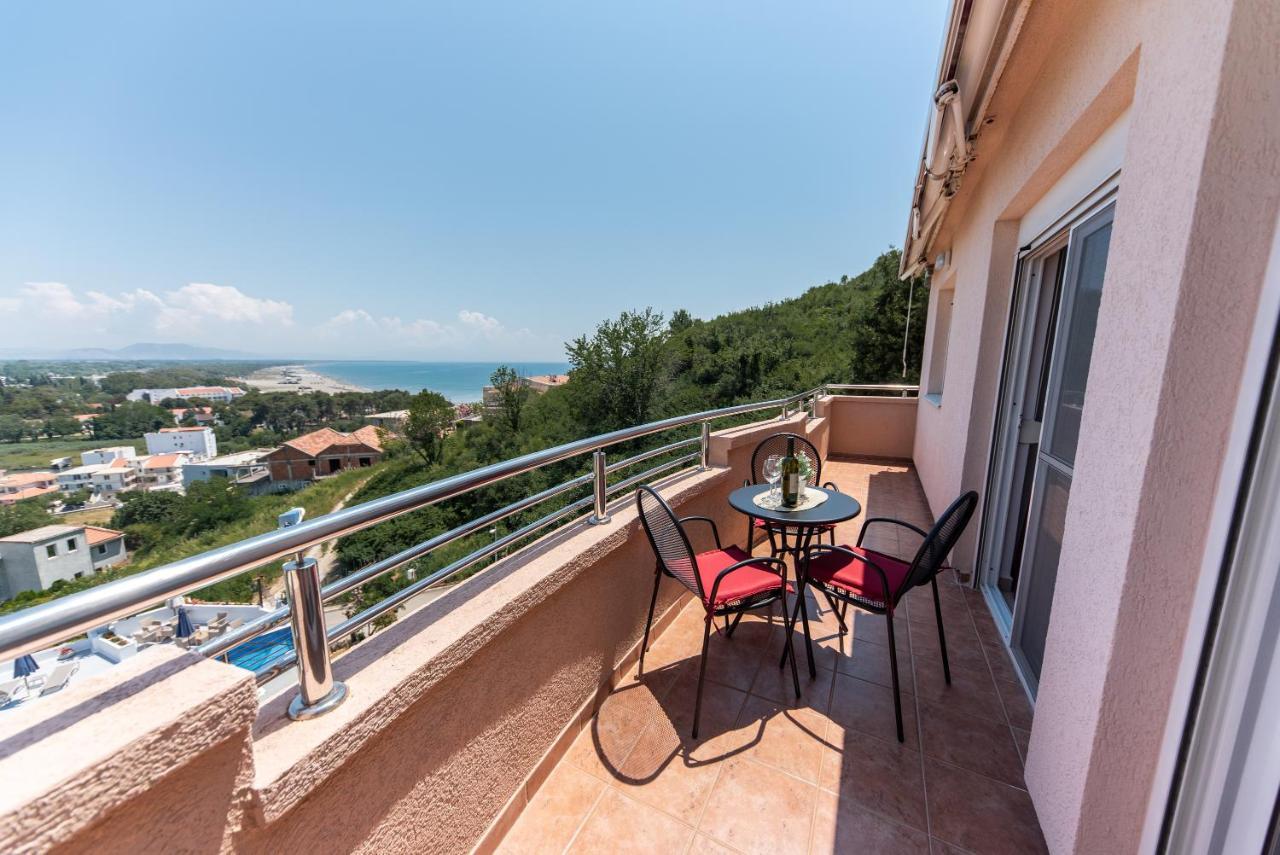 Apartments Villa Egzon 울친 외부 사진