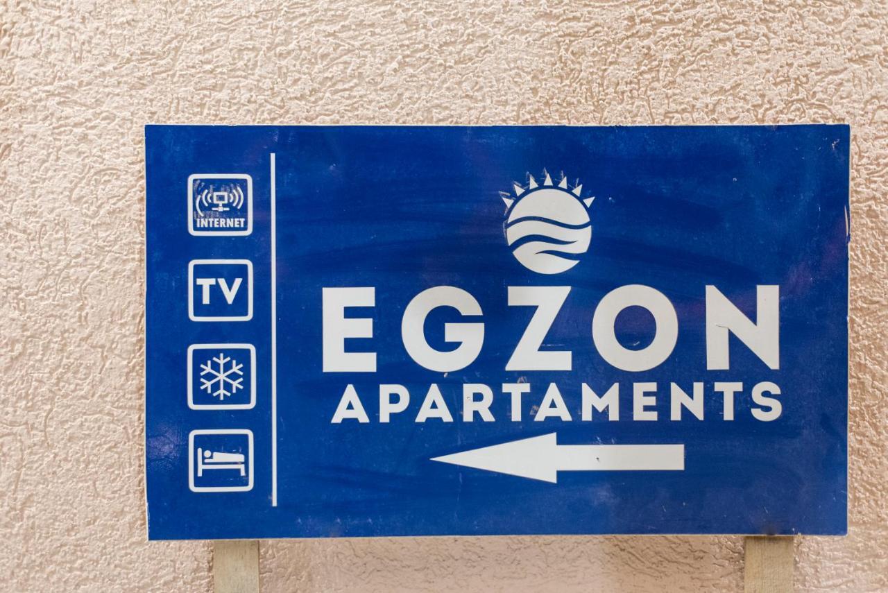 Apartments Villa Egzon 울친 외부 사진