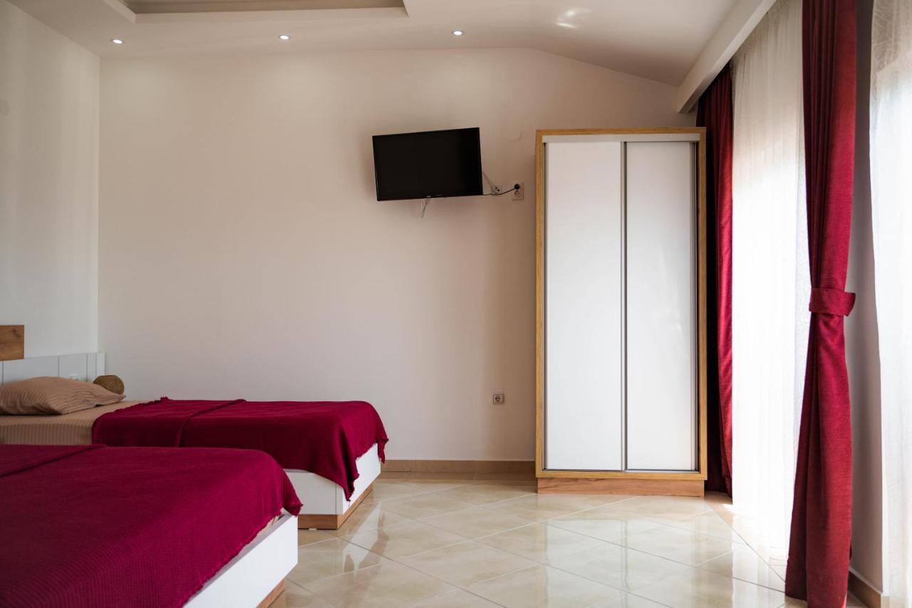 Apartments Villa Egzon 울친 외부 사진