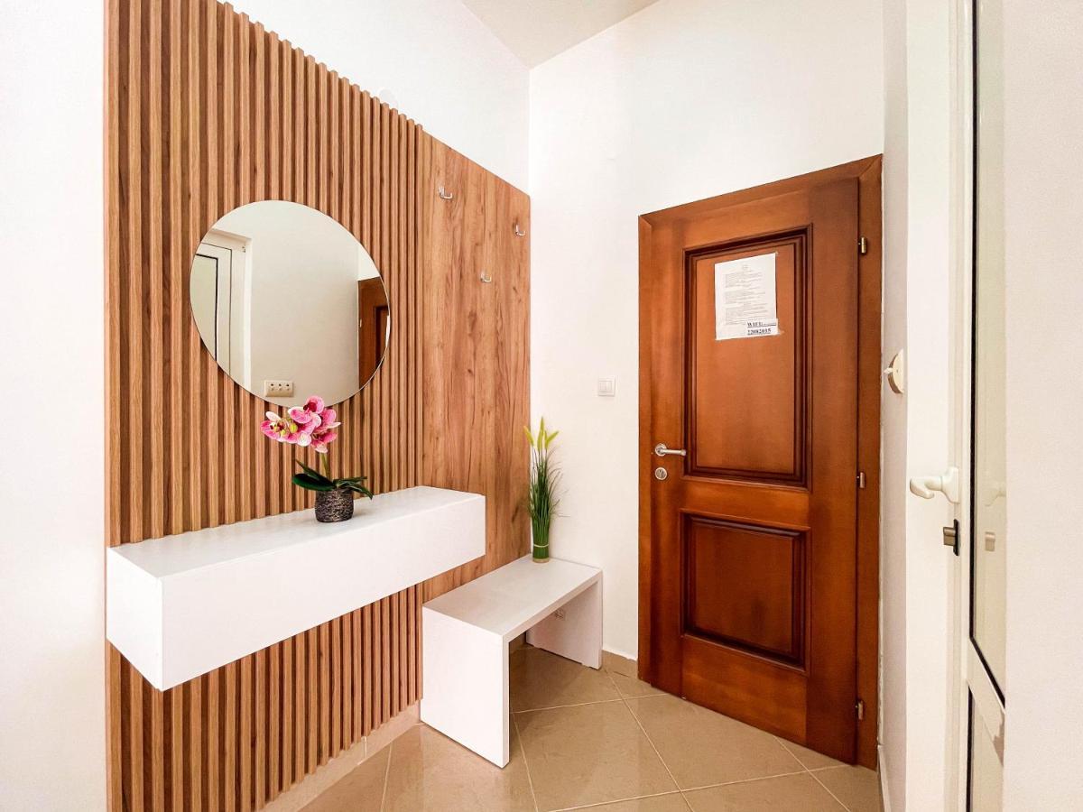 Apartments Villa Egzon 울친 외부 사진