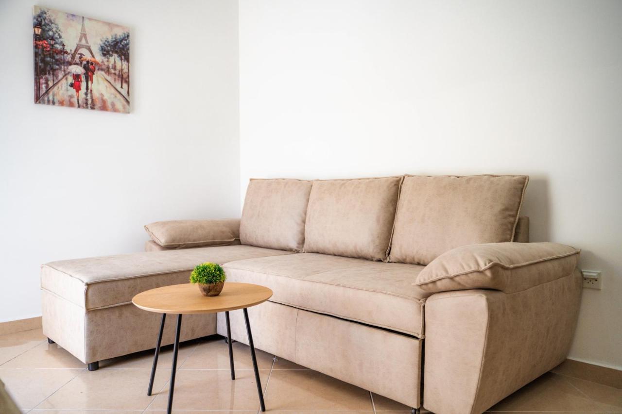 Apartments Villa Egzon 울친 외부 사진