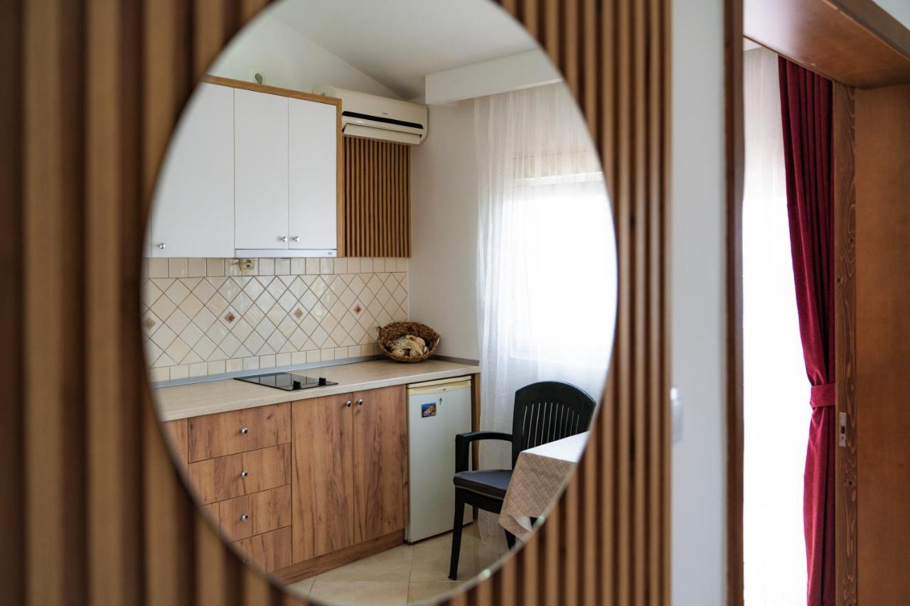 Apartments Villa Egzon 울친 외부 사진