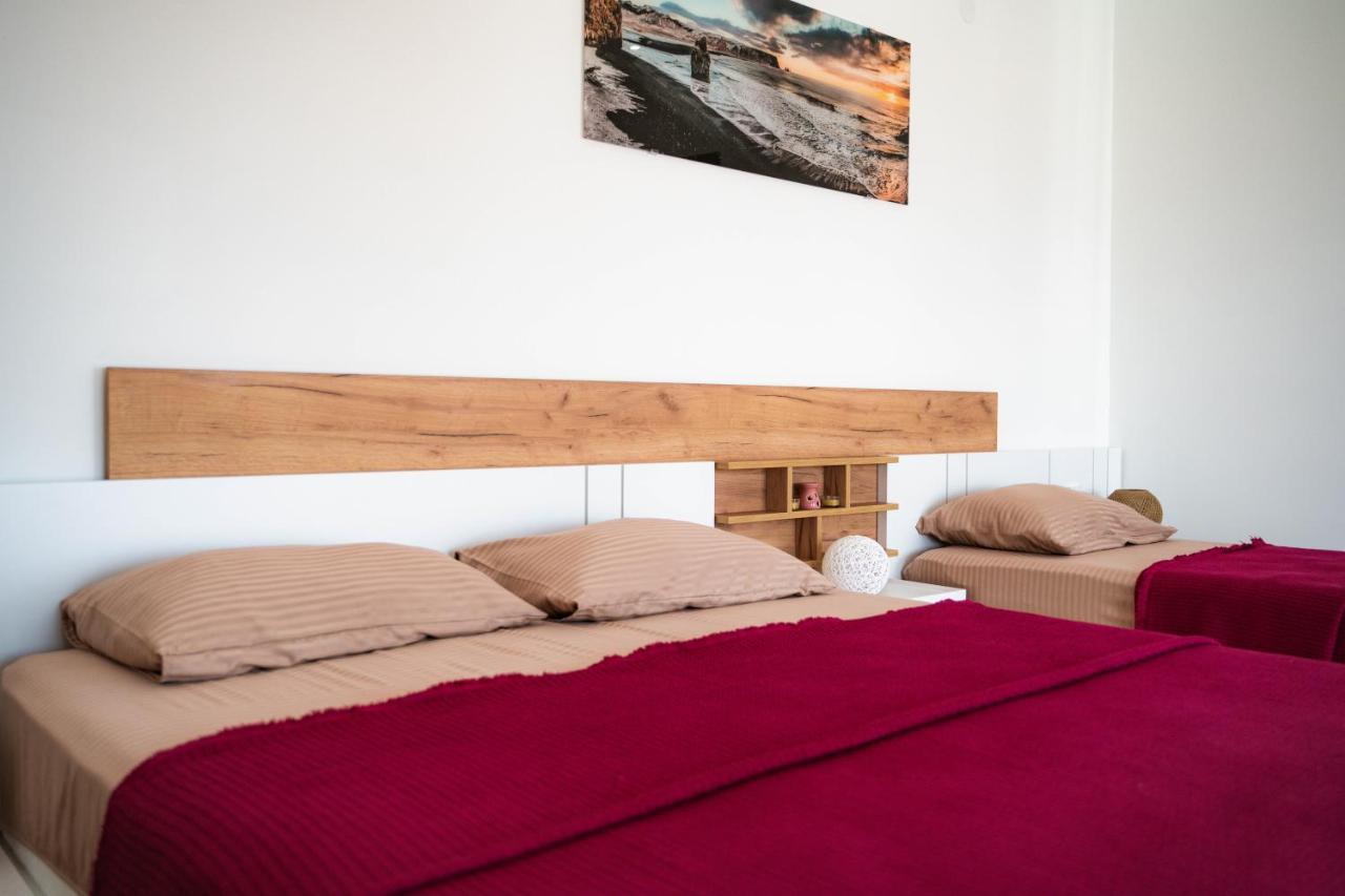 Apartments Villa Egzon 울친 외부 사진