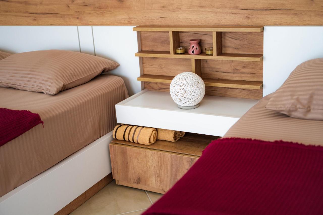 Apartments Villa Egzon 울친 외부 사진